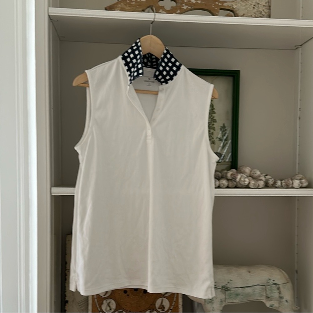 Draper James and Land’s End M tennis shirt with navy blue gingham collar.